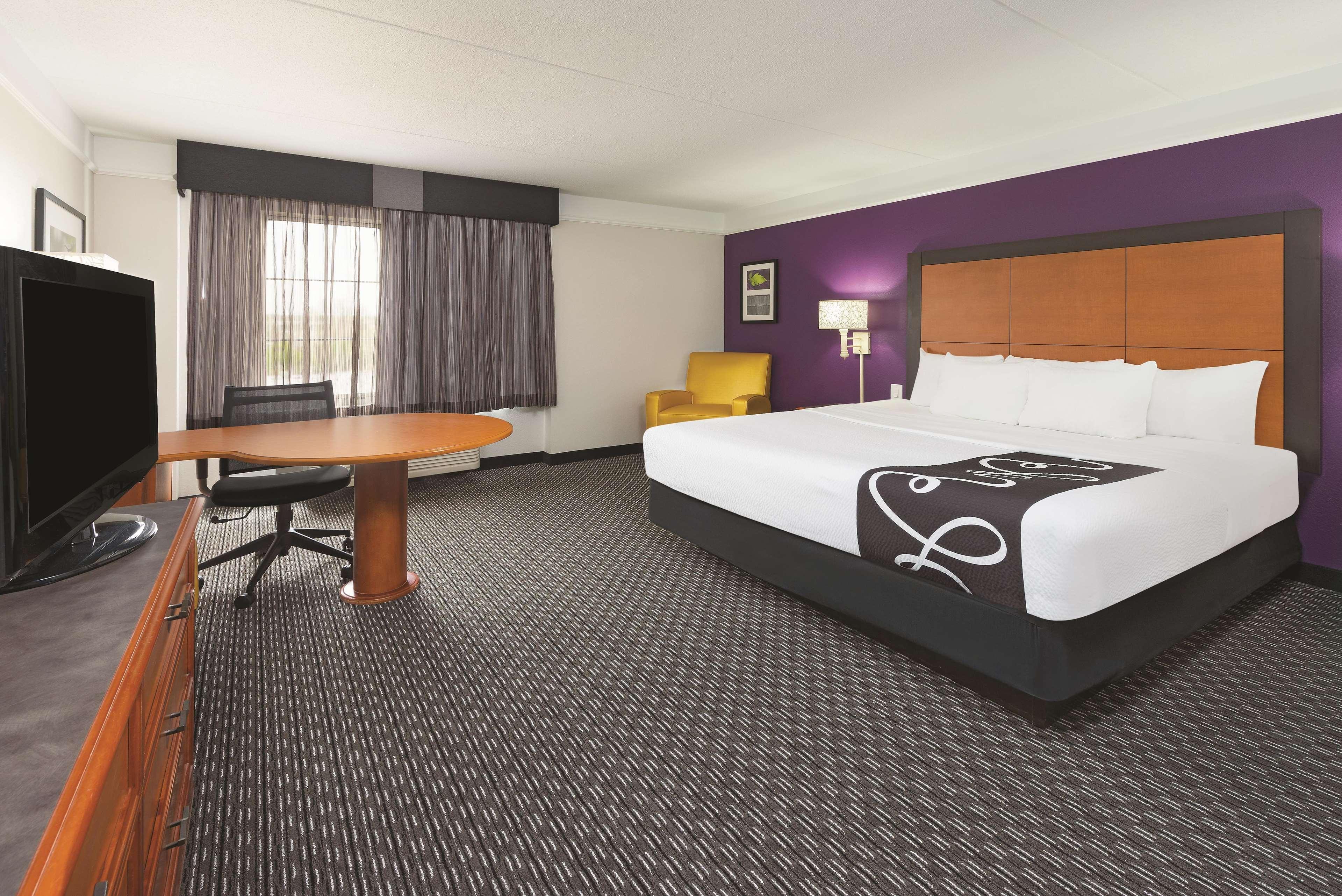 La Quinta By Wyndham St. Louis Westport Hotel Maryland Heights Exterior foto