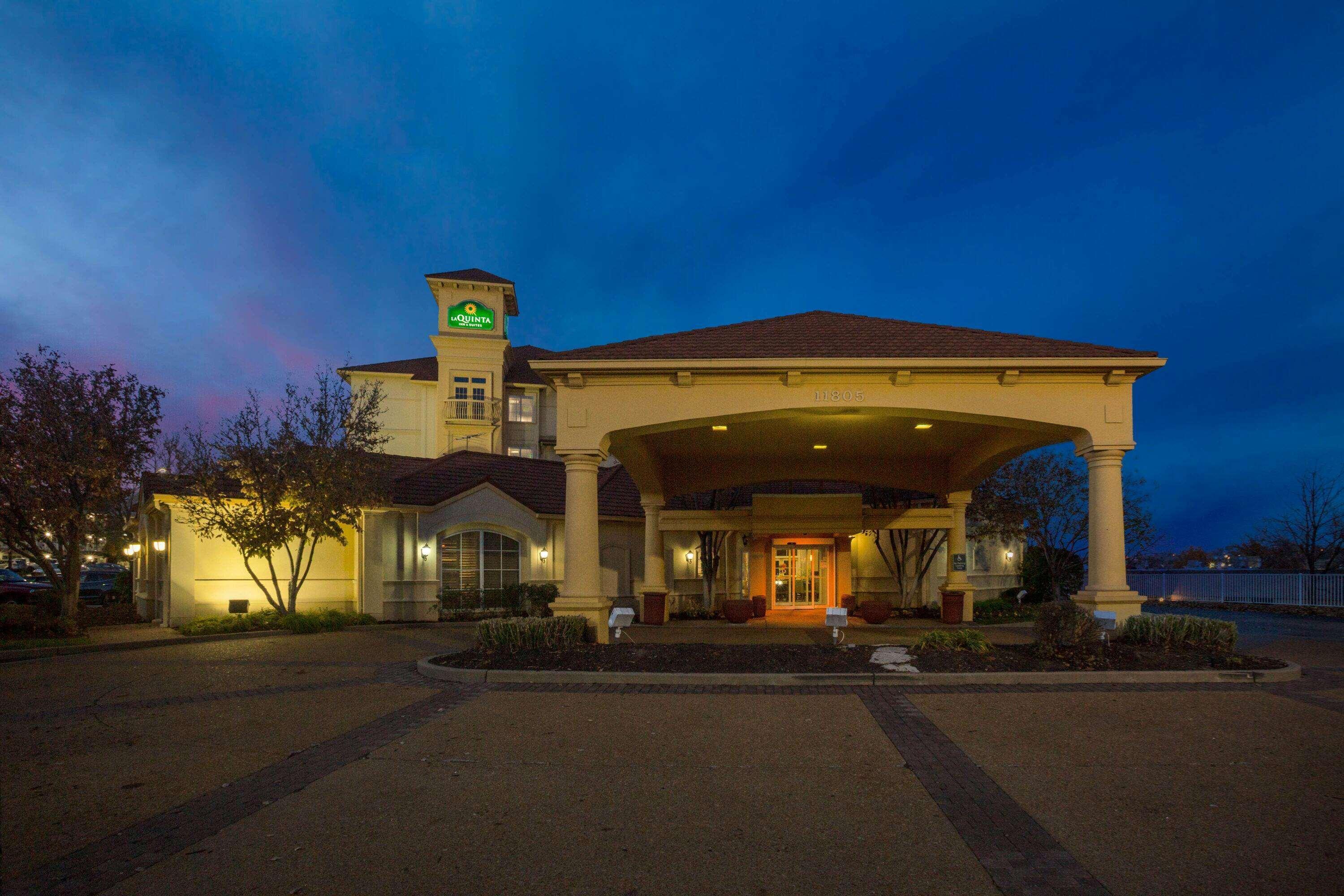 La Quinta By Wyndham St. Louis Westport Hotel Maryland Heights Exterior foto