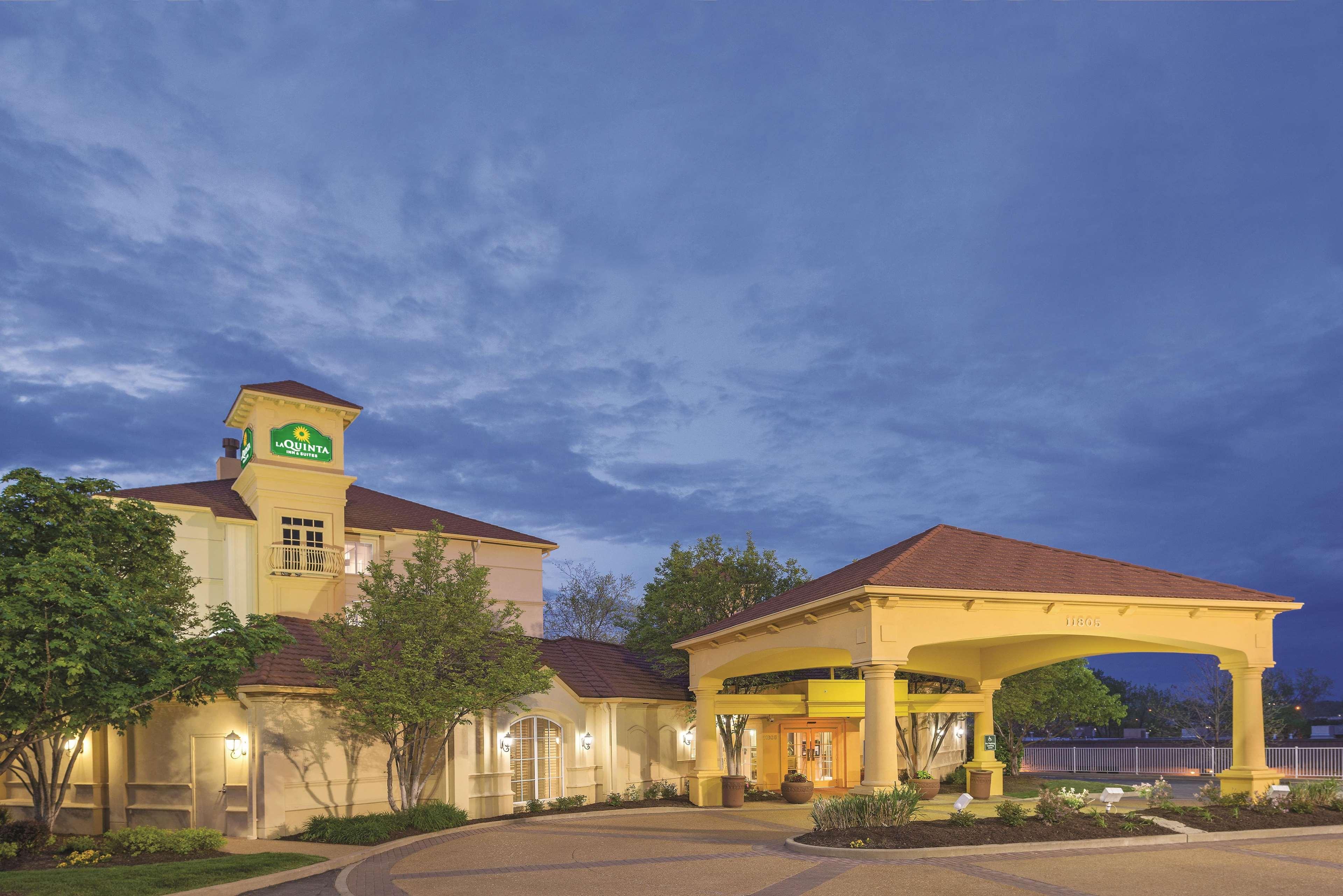 La Quinta By Wyndham St. Louis Westport Hotel Maryland Heights Exterior foto
