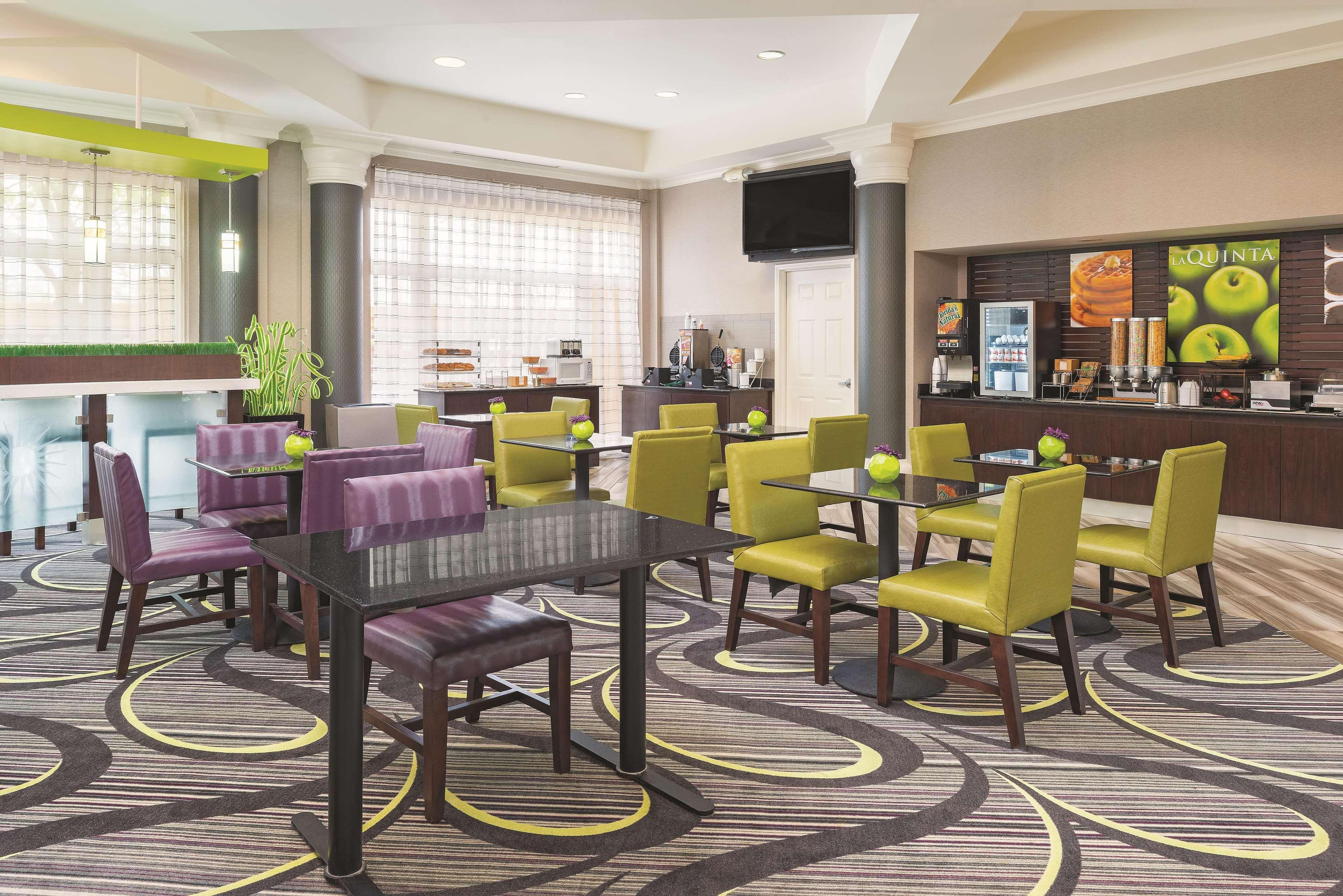 La Quinta By Wyndham St. Louis Westport Hotel Maryland Heights Exterior foto