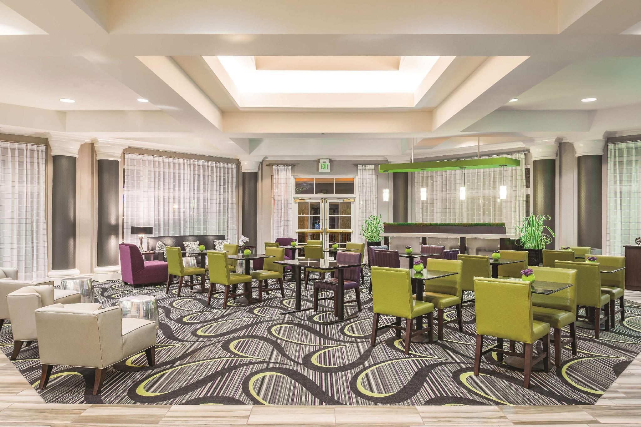 La Quinta By Wyndham St. Louis Westport Hotel Maryland Heights Exterior foto